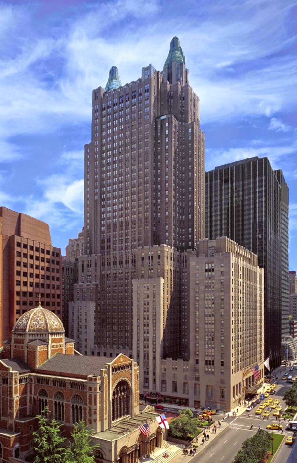 Hilton vende emblemático hotel Waldorf Astoria por